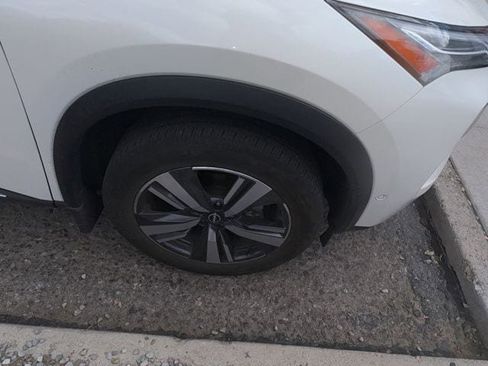 Used 2022 Nissan Rogue Platinum w/ Head-Up Display Package image 7