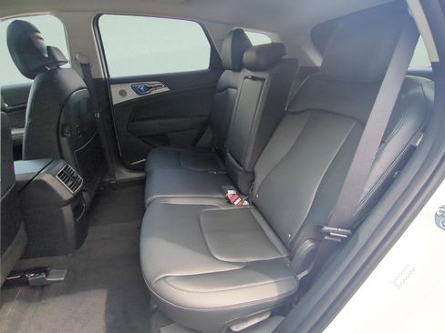 New 2026 Kia Sportage EX FWD image 13