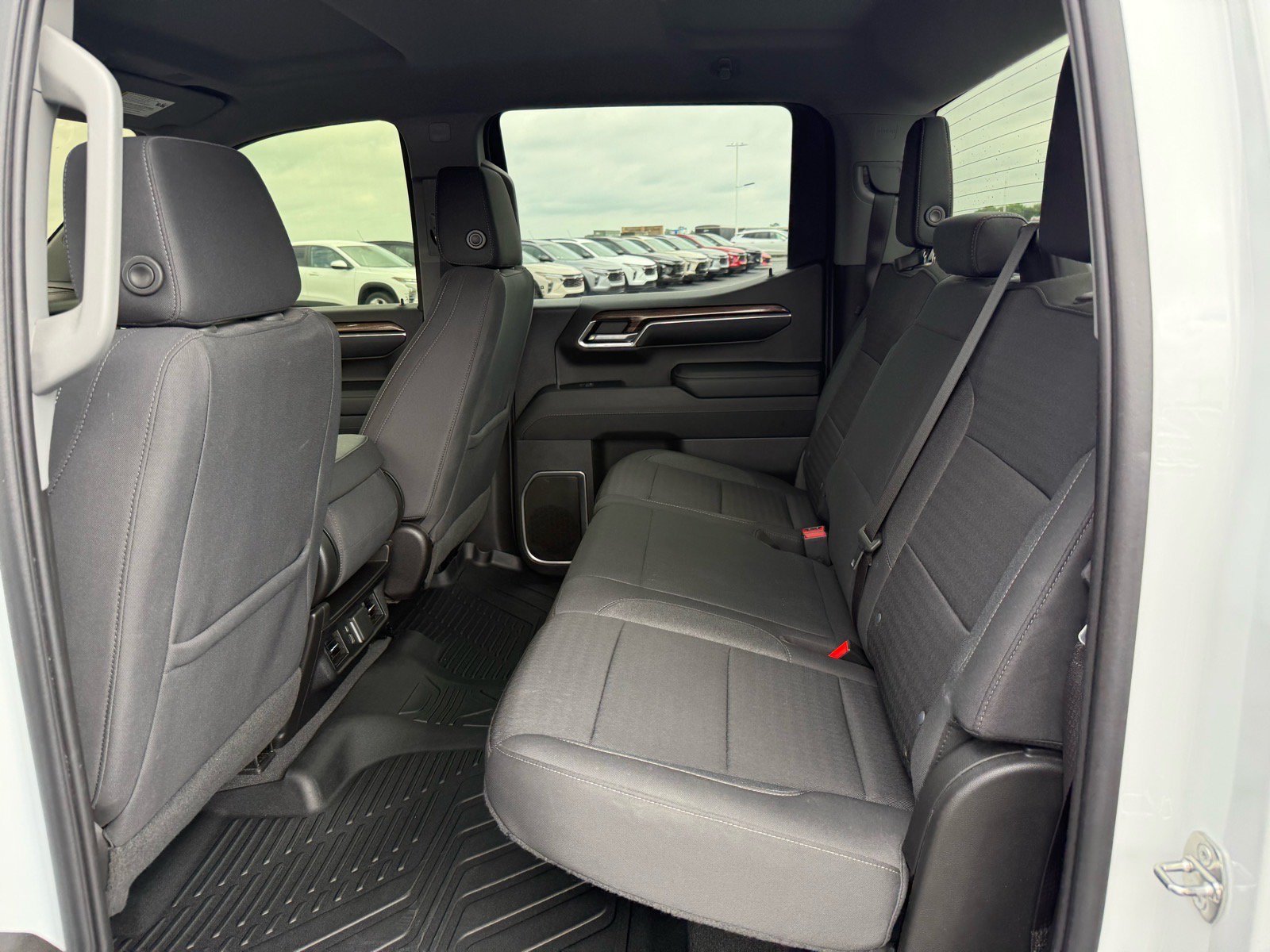 Used 2023 Chevrolet Silverado 1500 RST w/ LPO, Dark Essentials Package AWD/4WD image 15
