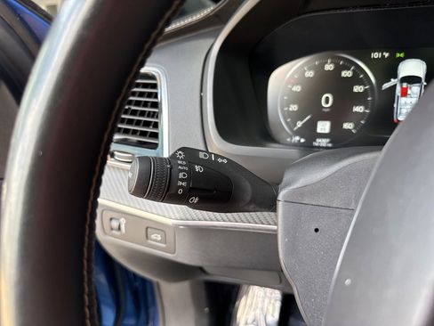 Used 2019 Volvo XC90 T5 R-Design image 33