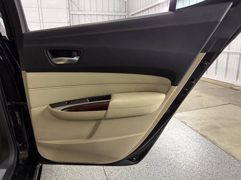 Used 2015 Acura TLX FWD image 27