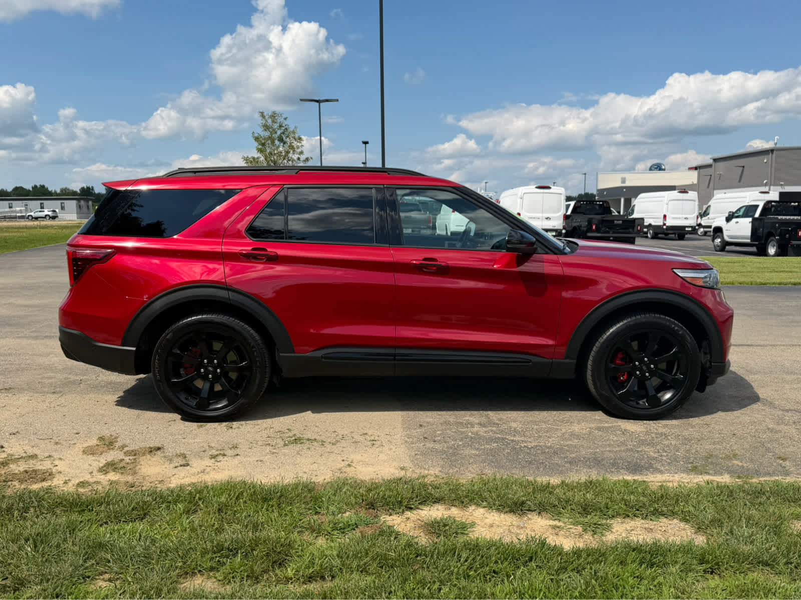 Used 2023 Ford Explorer ST w/ Equipment Group 401A AWD/4WD image 9