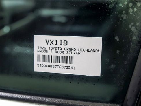 Certified 2026 Toyota Grand Highlander XLE image 30