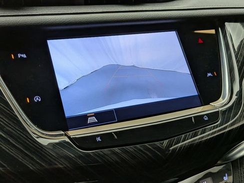 Certified 2023 Cadillac XT6 Premium Luxury AWD/4WD image 15