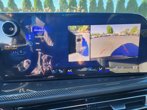 New 2026 Chevrolet Traverse High Country image 36