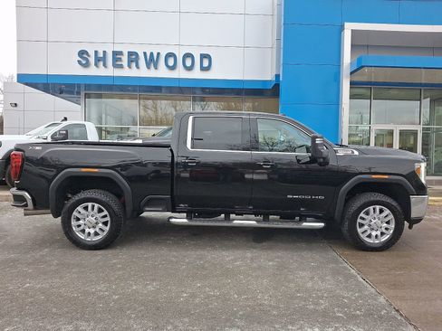 Used 2022 GMC Sierra 3500 SLE w/ SLE Value Package image 7