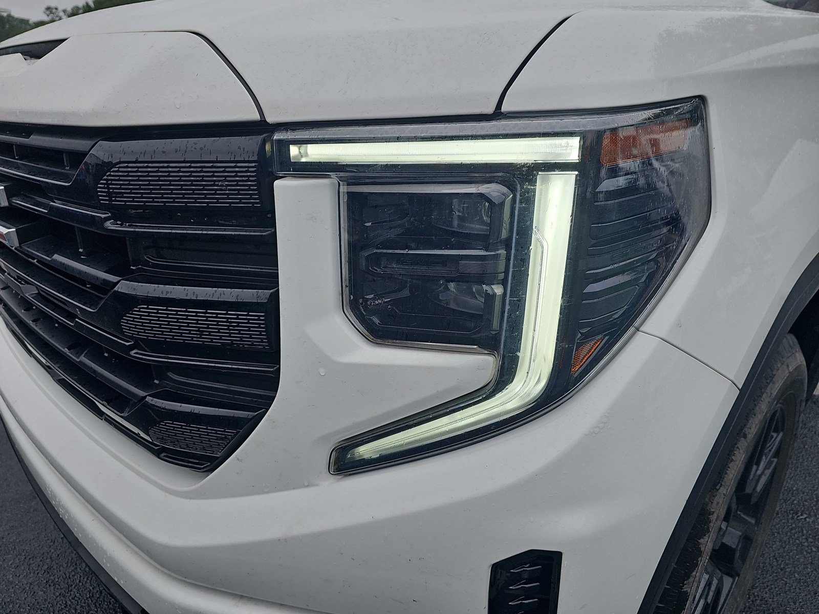 Used 2024 GMC Sierra 1500 Elevation AWD/4WD image 33