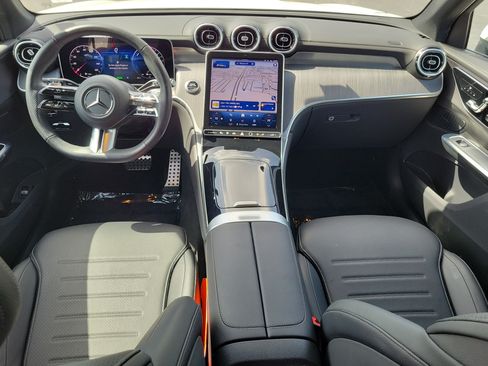 Used 2025 Mercedes-Benz GLC 350e 4MATIC image 15