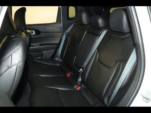 New 2026 Jeep Compass Limited image 20