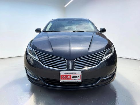 Used 2013 Lincoln MKZ FWD image 8