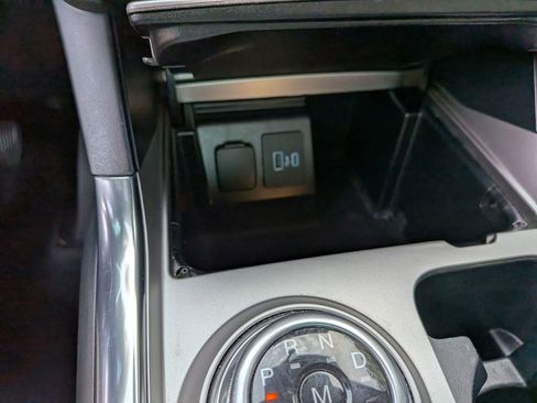 Used 2020 Ford Explorer Limited image 25