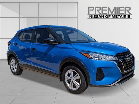 New 2025 Nissan Kicks Play S image 7