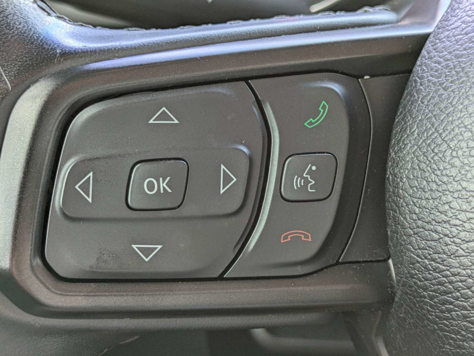 Used 2021 Jeep Gladiator Sport AWD/4WD image 16