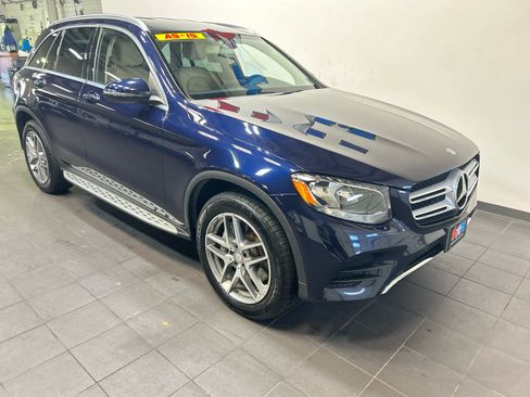 Used 2016 Mercedes-Benz GLC 300 4MATIC image 2