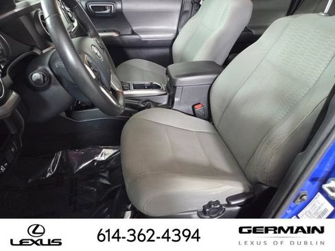 Used 2018 Toyota Tacoma SR5 RWD image 18