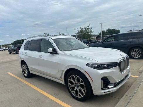 Used 2022 BMW X7 xDrive40i w/ Premium Package AWD/4WD image 2