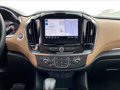Used 2023 Chevrolet Traverse Premier image 19