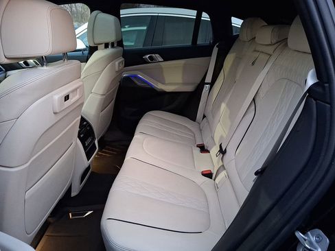 Certified 2023 BMW X6 xDrive40i w/ Premium Package image 7