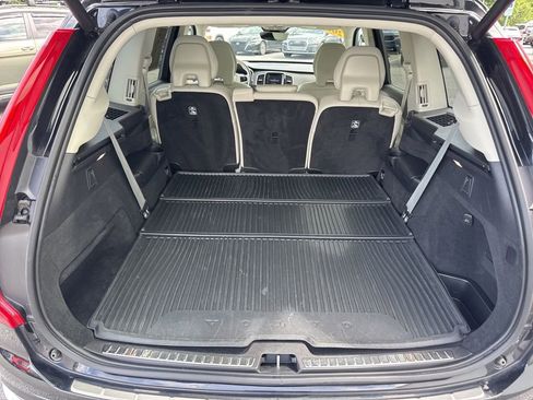 Used 2023 Volvo XC90 B6 Plus w/ Protection Package AWD/4WD image 13