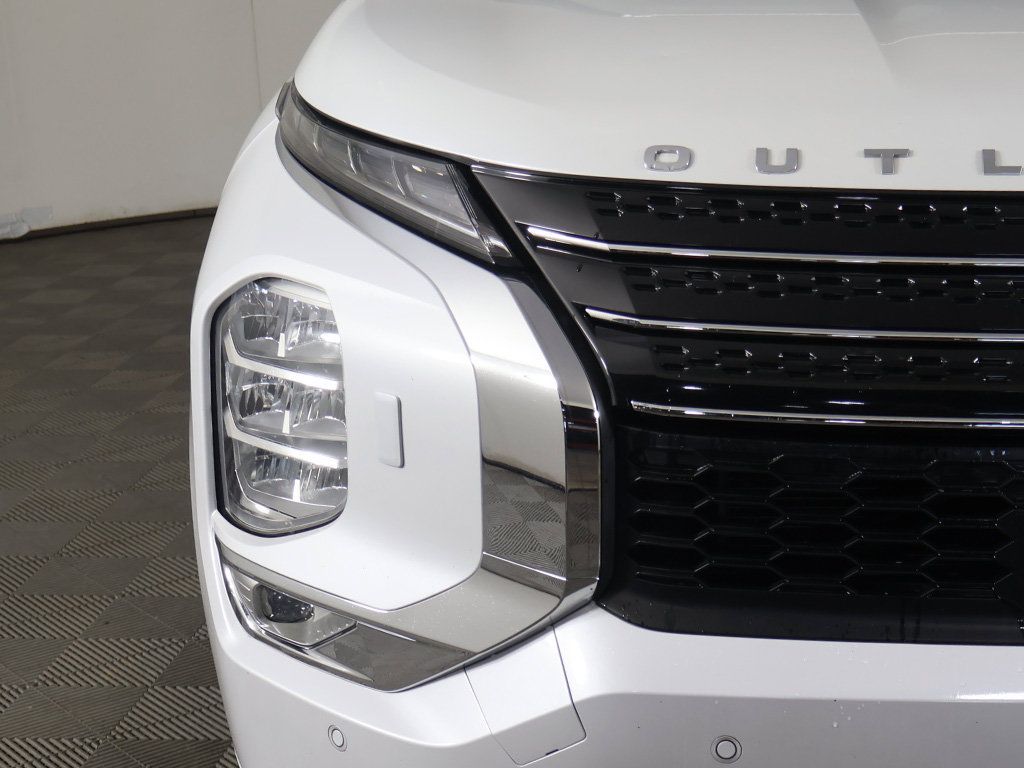 Used 2022 Mitsubishi Outlander SEL AWD/4WD image 13