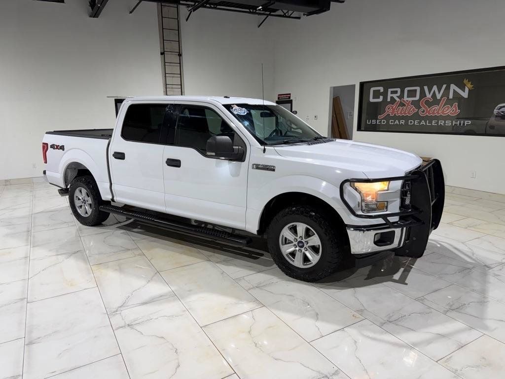 Used 2017 Ford F150 XLT w/ Equipment Group 301A Mid AWD/4WD image 3