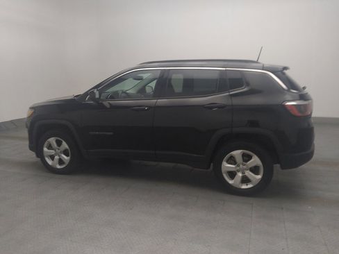 Used 2020 Jeep Compass Latitude w/ Popular Equipment Group AWD/4WD image 3