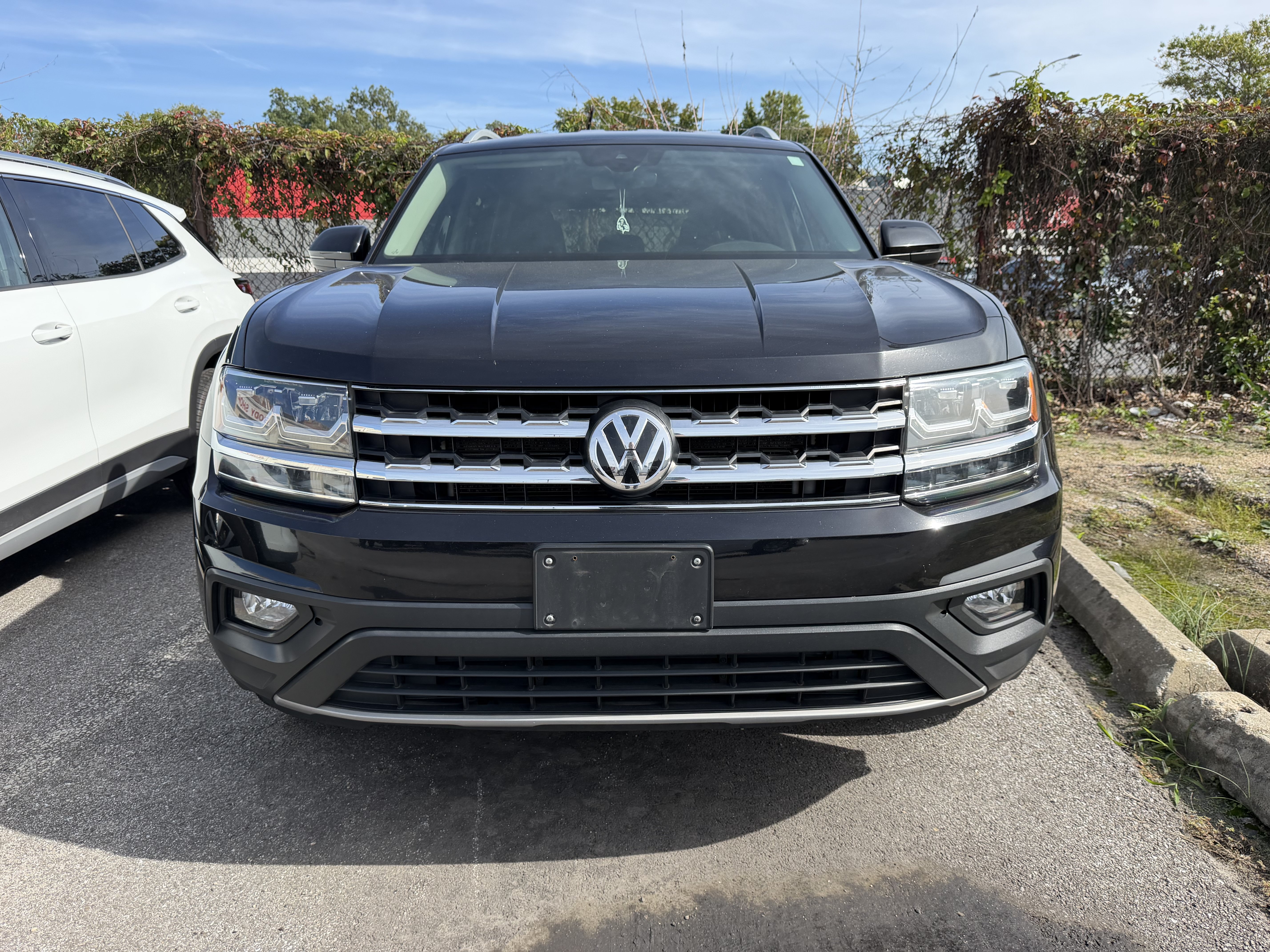 Used 2019 Volkswagen Atlas SE FWD image 3
