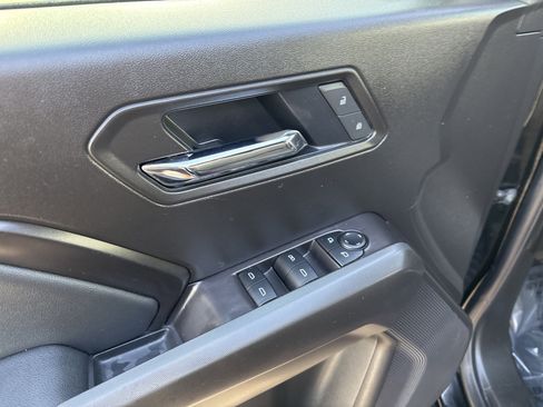 Used 2025 Chevrolet Colorado LT w/ Advanced Trailering Package image 15