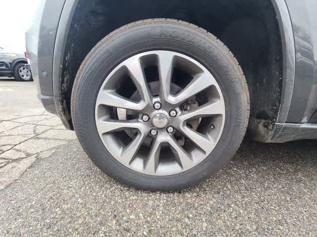 Certified 2018 Jeep Grand Cherokee Overland AWD/4WD image 29