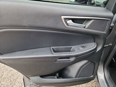 Used 2023 Ford Edge SEL image 36