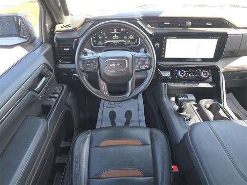 Used 2023 GMC Sierra 1500 AT4 image 19