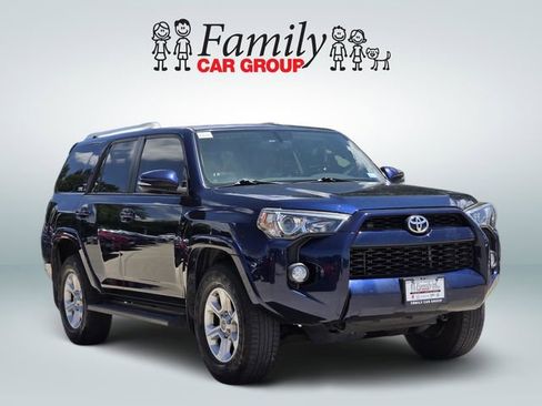 Used 2018 Toyota 4Runner SR5 Premium RWD image 2