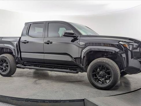 Used 2025 Toyota Tacoma SR RWD image 11