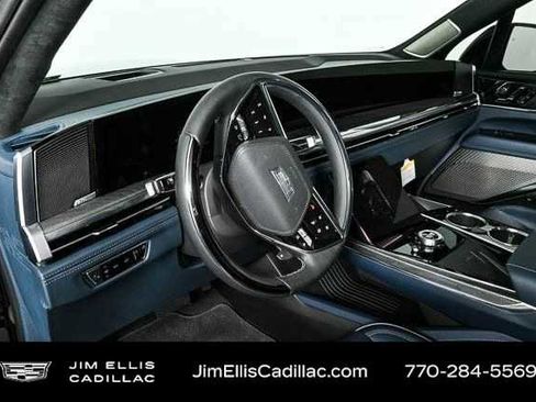 New 2025 Cadillac Escalade IQ Luxury 2 image 7
