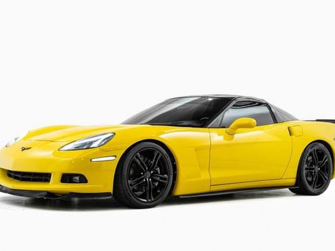 Used 2013 Chevrolet Corvette Coupe w/ 3LT Preferred Equipment Group RWD image 8