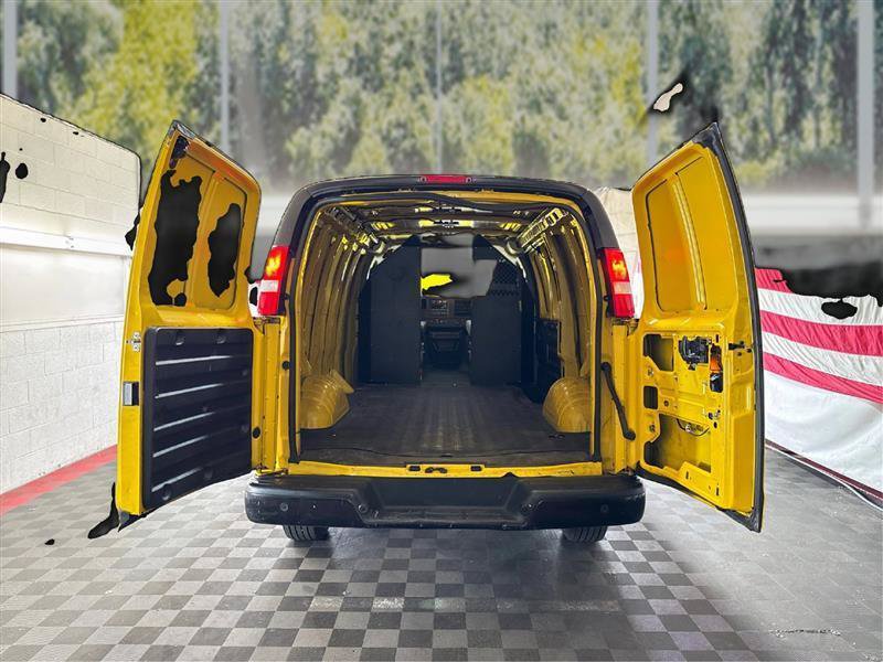 Used 2021 GMC Savana 2500 w/ Driver Convenience Package RWD image 12