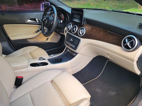 Used 2018 Mercedes-Benz CLA 250 image 6