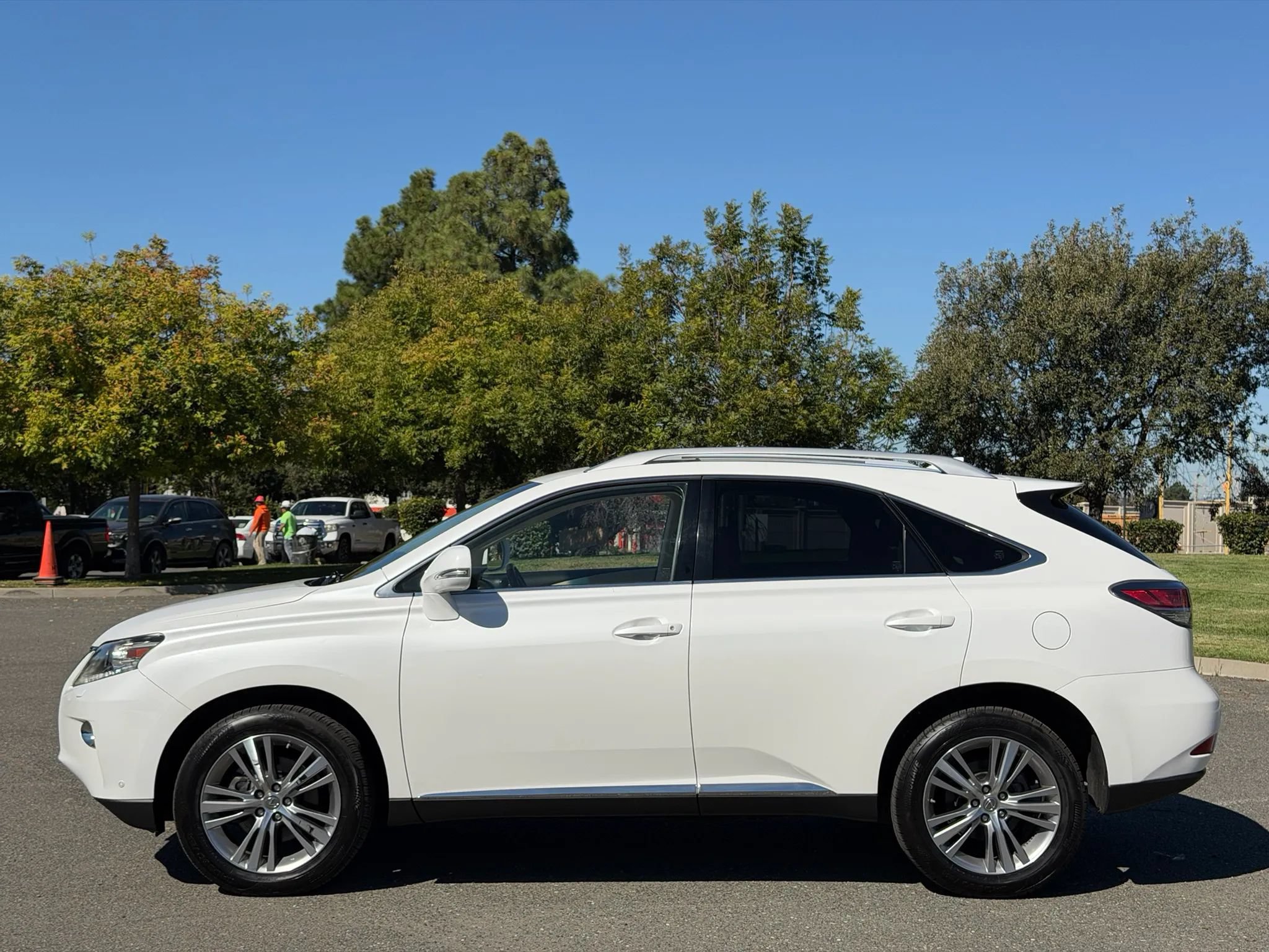 Used 2015 Lexus RX 350 AWD w/ Luxury Package image 2