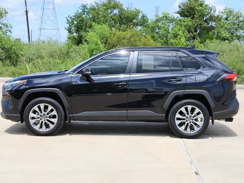 Certified 2024 Toyota RAV4 XLE Premium FWD image 5