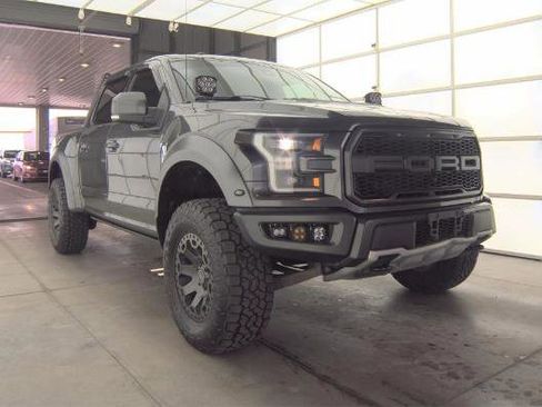 Used 2018 Ford F150 Raptor w/ Equipment Group 802A Luxury image 3