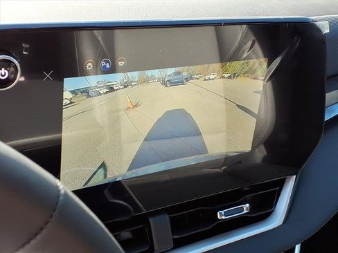 New 2026 Chevrolet Equinox LT image 10