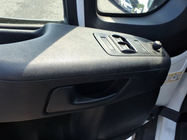 Used 2025 RAM ProMaster 2500 w/ Convenience Group FWD image 13