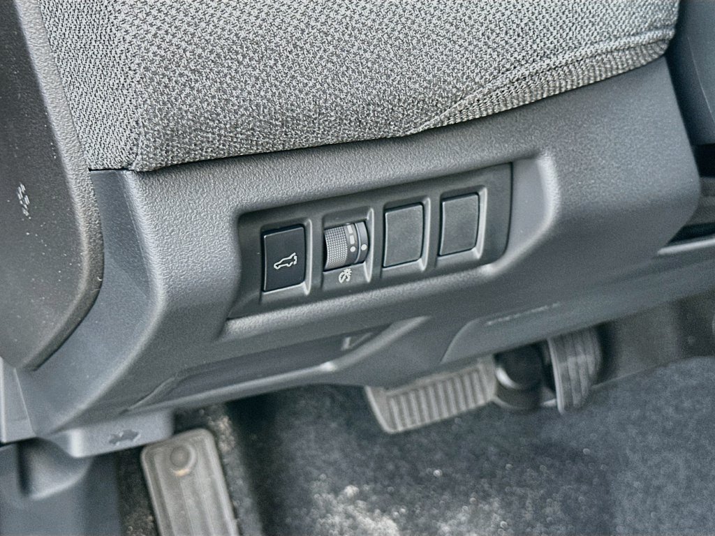 New 2026 Subaru Outback Limited AWD/4WD image 10