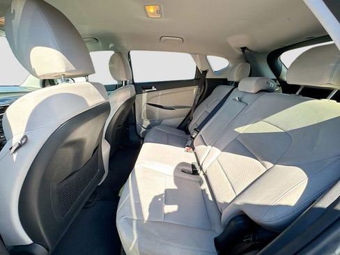 Used 2019 Hyundai Tucson SE w/ Cargo Package image 24
