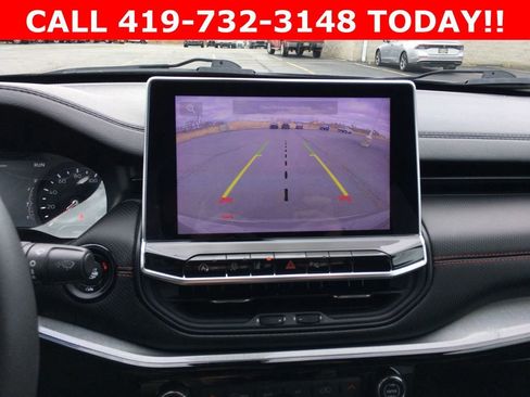 Used 2023 Jeep Compass Trailhawk image 23