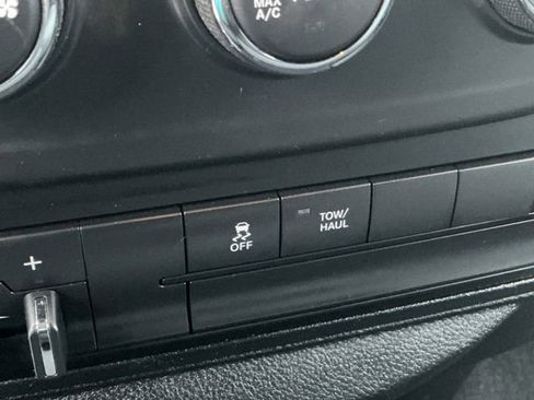 Used 2018 RAM 1500 Express image 47