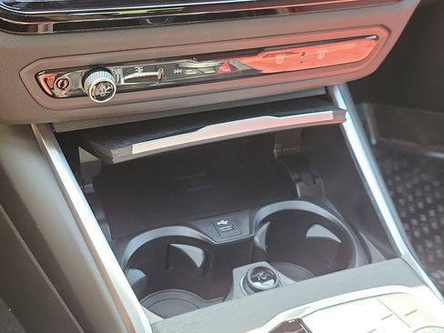 New 2026 BMW 330i Sedan w/ Convenience Package RWD image 24