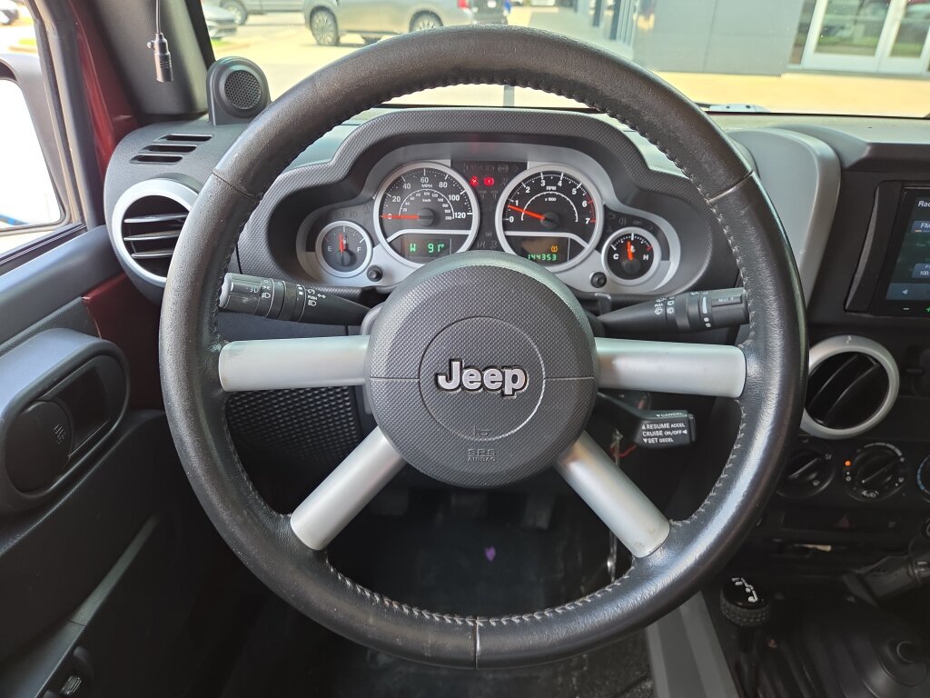Used 2008 Jeep Wrangler Sahara w/ Dual Top Group AWD/4WD image 18