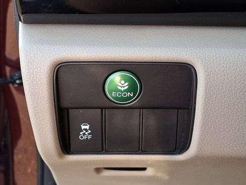 Used 2017 Honda Accord LX image 26