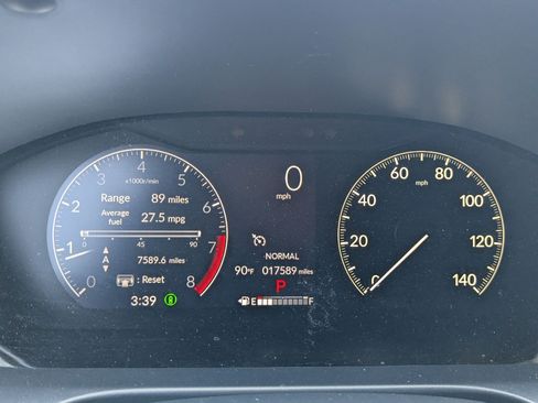 Used 2024 Honda HR-V Sport image 17
